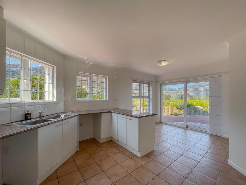 To Let 3 Bedroom Property for Rent in Hout Bay Western Cape